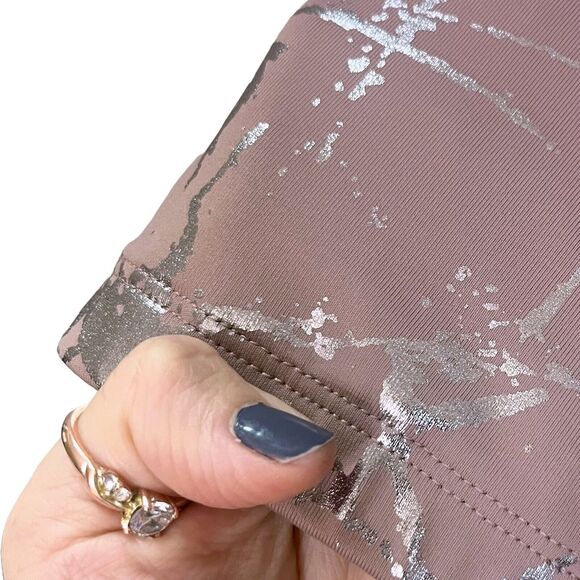 Beyond Yoga Mauve and Silver Sports Bra - Picture 4 of 7